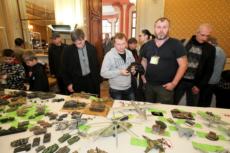 ModelFest2012_LUFA_07